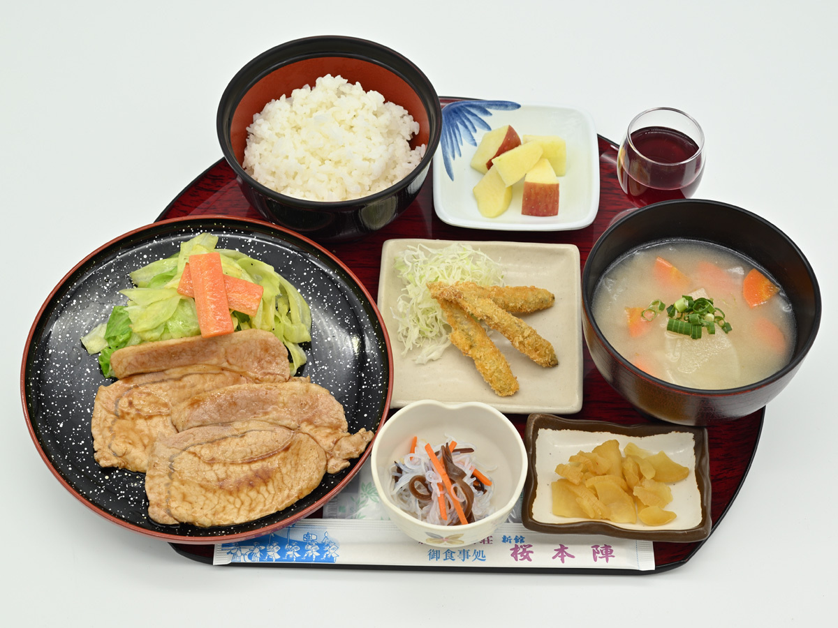 Yasaiitame to butaniku no yakuniku gozen